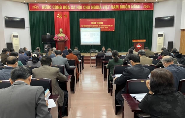 UBND thành phố tập huấn công tác giảm nghèo giai đoạn 2022 - 2025