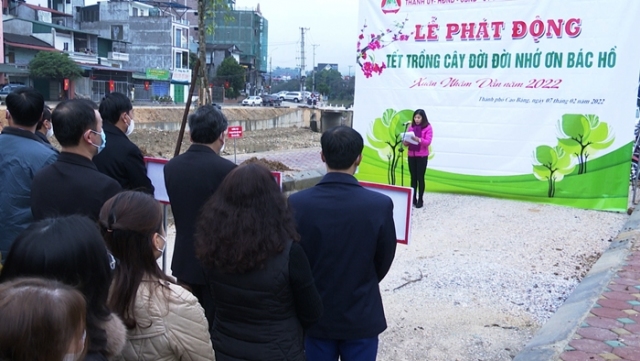 Thành phố tổ chức Tết trồng cây đời đời nhớ ơn Bác Hồ  Xuân Nhâm Dần 2022