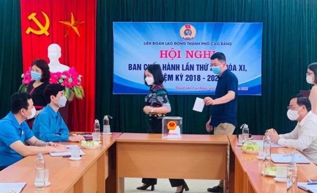 LĐLĐ thành phố kiện toàn và bầu bổ sung chức danh Phó chủ tịch nhiệm kỳ 2018-2023