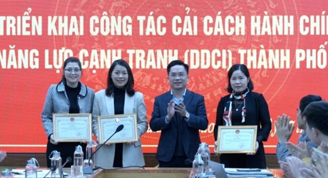 UBND thành phố triển khai công tác Cải cách hành chính, chỉ số năng lực cạnh tranh năm 2023