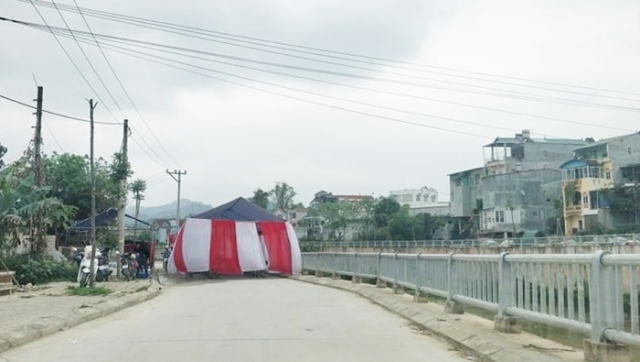 UBND thành phố chỉ đạo tăng cường công tác tuyên truyền và thực hiện nghiêm các quy định thực hiện nếp sống văn minh trong việc cưới, việc tang