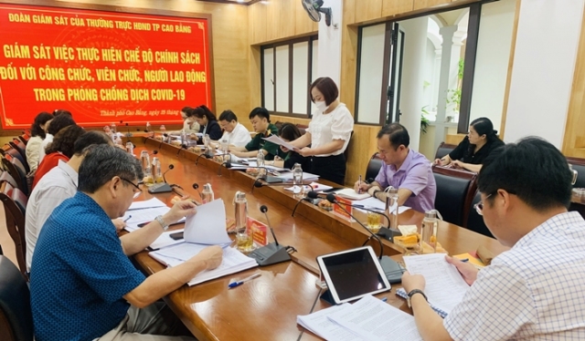 Tiếp tục chương trình giám sát việc thực hiện chế độ chính sách đối với công chức, viên chức, người lao động trong phòng chống dịch Covid-19