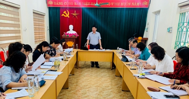 Thường trực HĐND thành phố giám sát việc thực hiện chế độ chính sách đối với CCVCNLĐ trong phòng chống dịch Covid-19