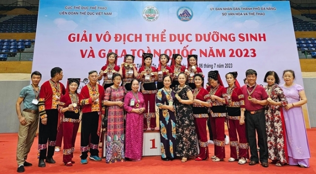 CLB Văn hóa, thể dục thể thao người cao tuổi thành phố Cao Bằng đạt 02 Huy chương Vàng tại Giải vô địch thể dục dưỡng sinh và Gala toàn quốc năm 2023