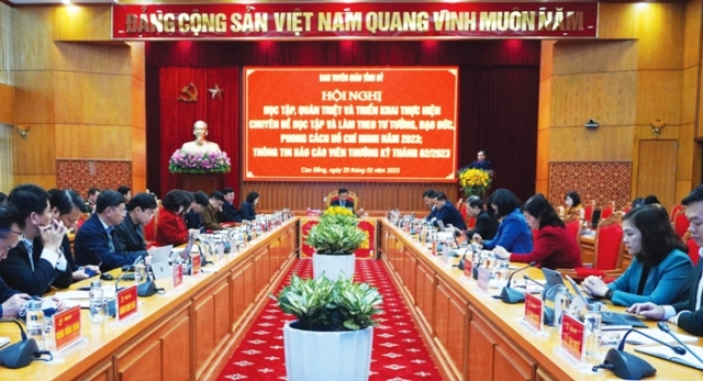 Học và làm theo Bác để xây dựng Cao Bằng phát triển bền vững