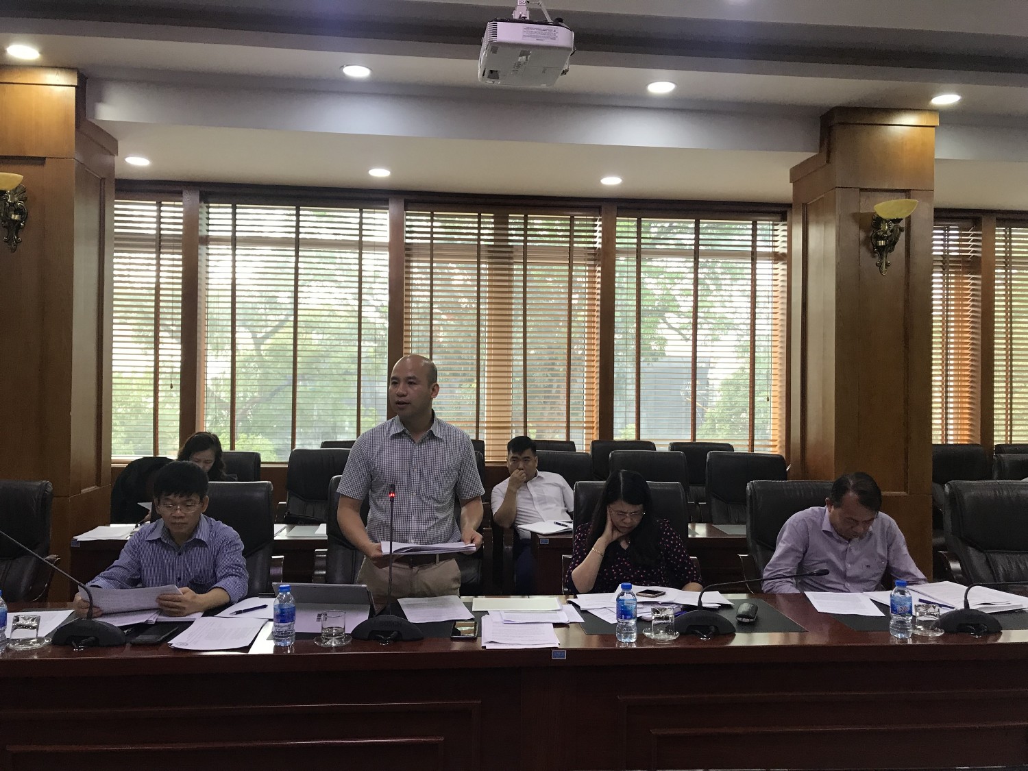 Mr. Truong The Vinh-Deputy Director of Department of Culture, sports and Tourism, Director of Non nuoc Cao Bang UGGp reported at the meeting.
